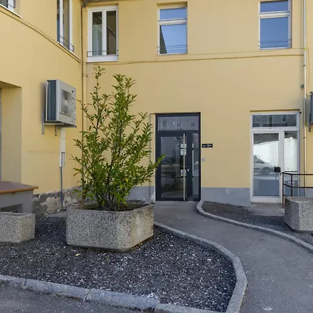 Aparthotel Limehome Kirchenplatz 3*