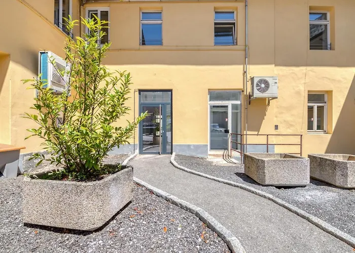 Limehome Kirchenplatz Apart Otel