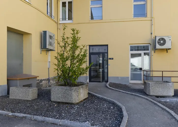 Aparthotel Limehome Kirchenplatz 3*